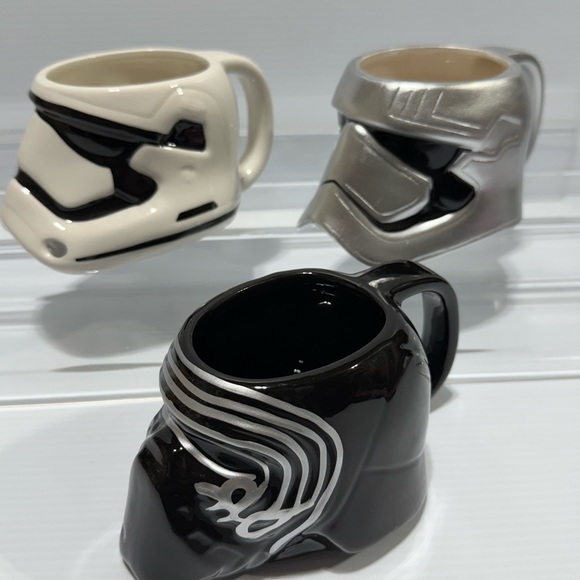 Set 3 Star Wars Stormtrooper, Captain Phasma, Kylo Ren 3D Sculpture Ceramic Mugs - Picture 2 of 13